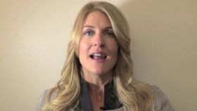 How Does Greek Yogurt Compare to Regular Yogurt?