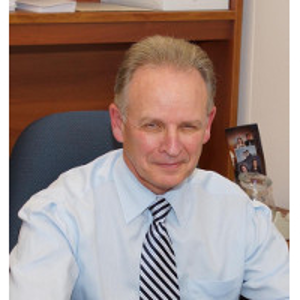 Dr. Bruce B. Dershaw, MD  Langhorne, PA  Pulmonary Disease