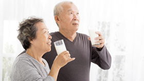 Osteoporosis Causes & Risks Osteoporosis Causes & Risks