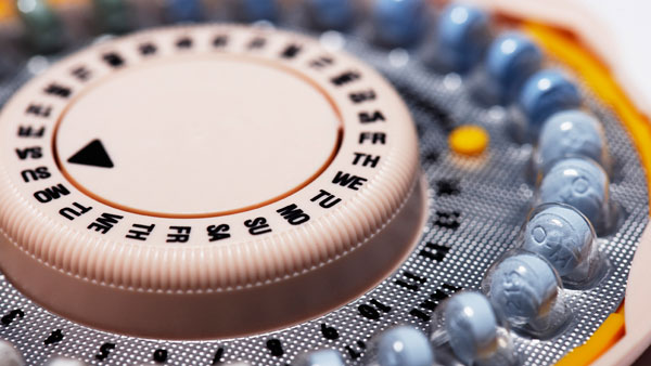 Can Birth Control Reduce My Risk of Ovarian Cancer? - Sharecare