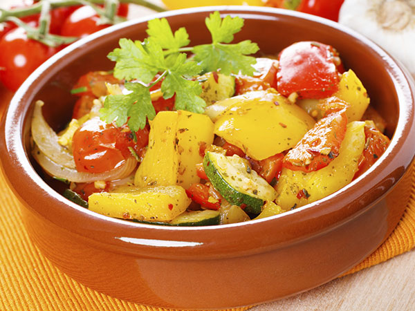 Eat Like a Greek to Prevent Disease Eat Like a Greek to Prevent Disease